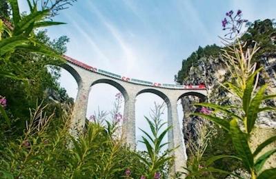 D1_Landwasserviadukt_myswitzerland