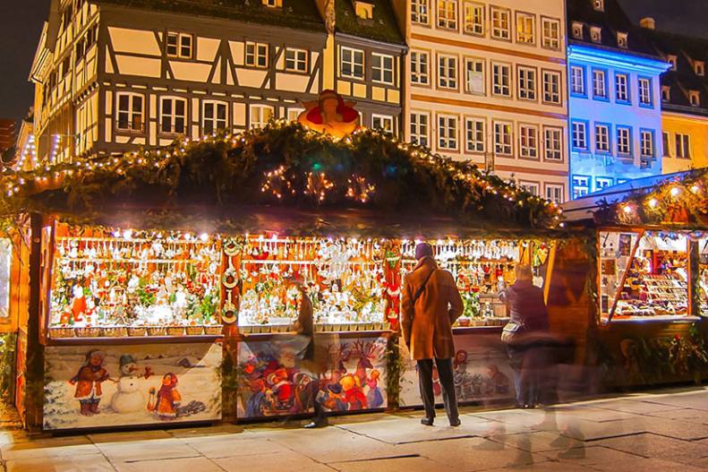 (Image)-image-France-Strasbourg-Marche-noel-40-fo_88637540-09032017