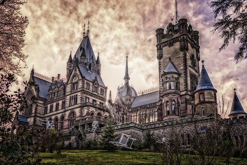 castle-drachenburg-3112193_640