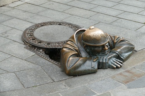 bratislava-2512687_640