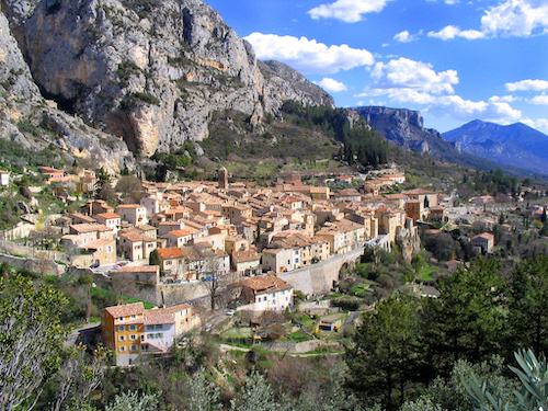 Moustiers_Sainte_Marie_1