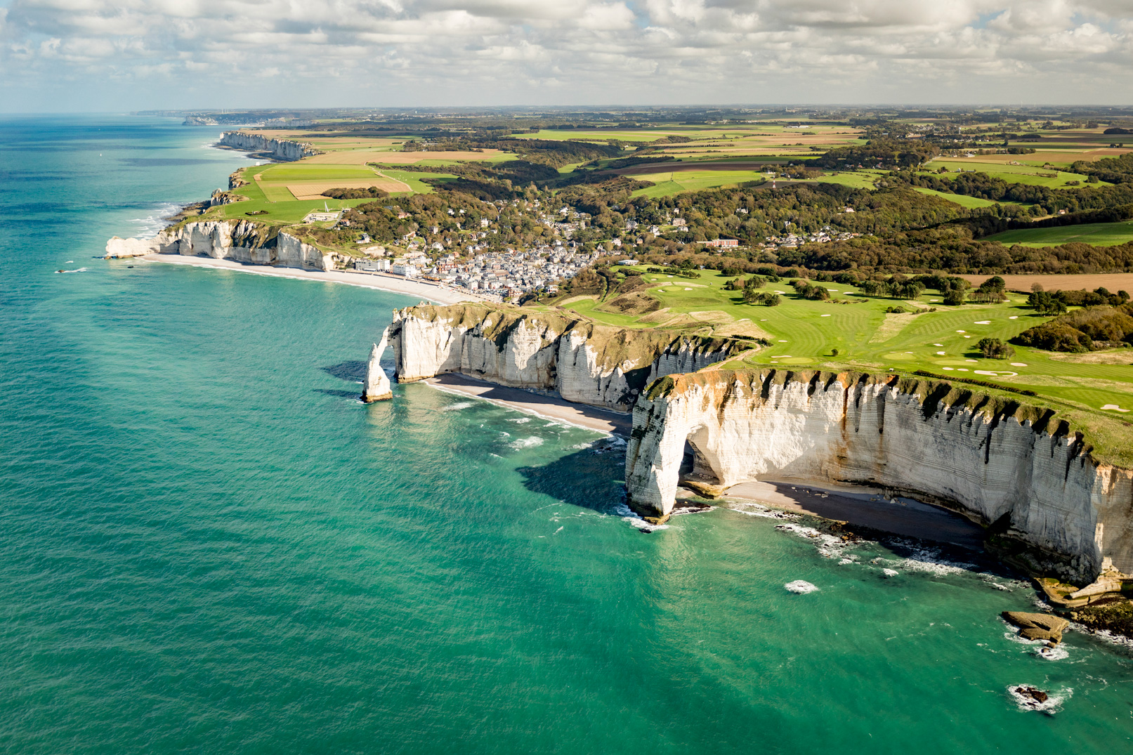 etretat_0000-00_vue-aerienne-falaises-d-etretat_vincent-rust