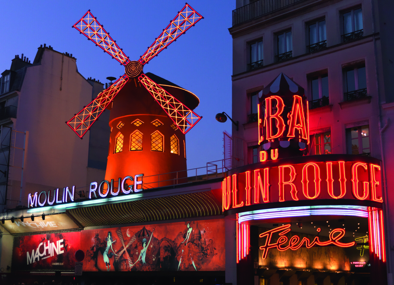 Facade-BMR-2010-2-©Moulin-Rouge®-J.Habas_