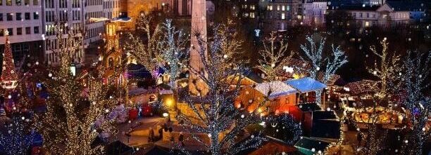 marche-noel-1000-adobestock_171970278-famveldman-compressor-