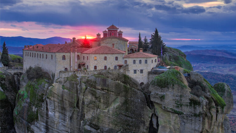 two-days-rail-tour-to-meteora-from-athens-768x432